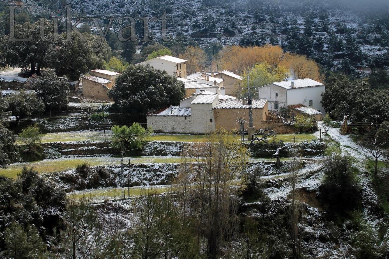 Las Encinas Yeste Buitenkant foto