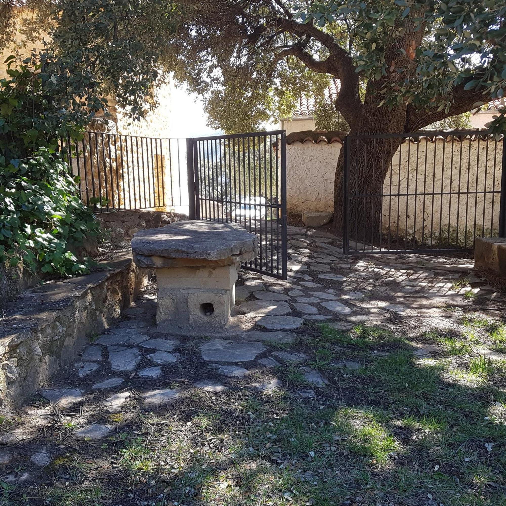 Las Encinas Yeste Buitenkant foto