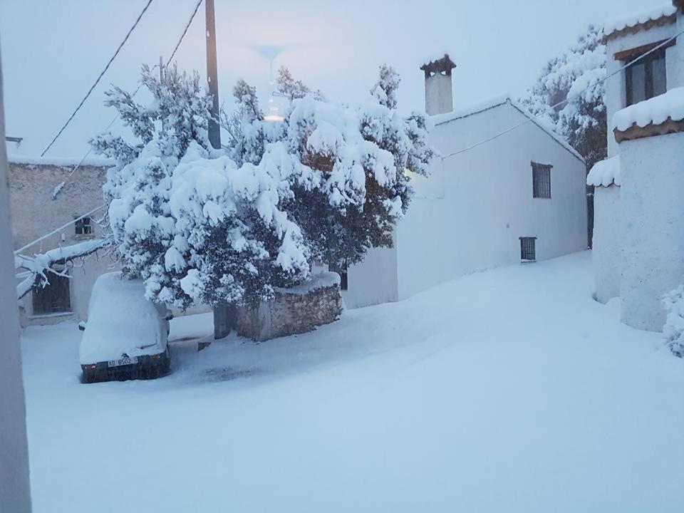 Las Encinas Yeste Buitenkant foto